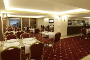 SARR TAC MAHAL HOTEl - Restaurant