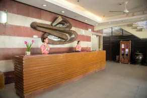 Crown Regency Beach Resort - Rezeption