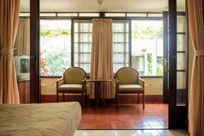 Hotel Bumi Asih Gedung Sate Bandung - Ausblick vom Zimmer