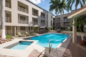 Wyndham Garden Obregon - Piscine