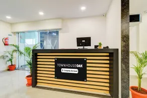 Townhouse OAK Owaisi Hospital Mailardevpally Formerly Tolkanti Arc - Hall