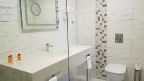 SPS Hotel - Bathroom