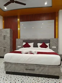 The Shyama Grand Regency Ayodhya - Room