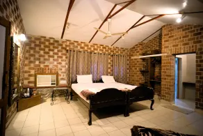 The Mannat Farms - Room