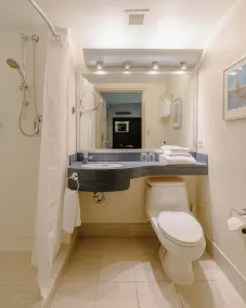 Club Quarters Hotel Embarcadero, San Francisco - Salle de bain