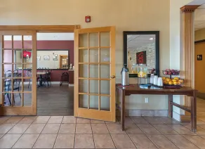 Red Roof Inn St Louis - Troy, IL - Lobby