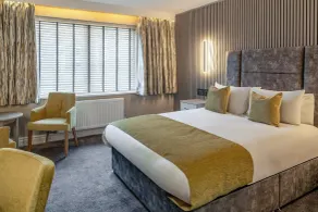 Daresbury Park Hotel - Room
