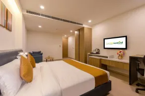 Limewood Signature - Golf Course Extension Road - Camera