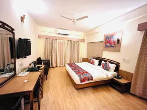 Hotel Palampur Life - Room