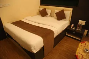 sk kathiyawadi hotel & restaurant - Chambre