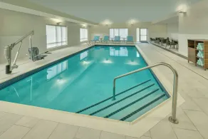 TownePlace Suites by Marriott Woodstock - Piscina