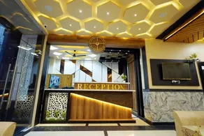 Hotel Alishaan - Recepción