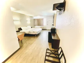 Motel 6 Boerne TX - Room