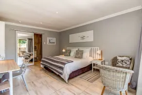 Sitatunga Guest Lodge - Sandton - Airport Shuttle - Solar & Borehole - Room