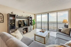 Walk to Sand Key! 11th-floor Clearwater Beach Gem - Innenbereich