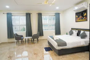 Madhura Luxury Hotel, Gachibowli near Hitech City - Quarto