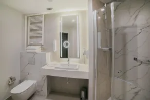 B&B HOTEL Warsaw East - Bathroom