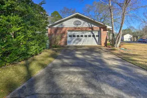 Quiet Dothan House With Fenced Yard + Fire Pit! - Innenbereich