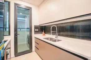 D'Edge Thao Dien - SkyPool Paradise - Room