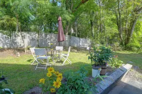 Spacious Troy Unit Near Dtwn Shops & Dining - Interiør
