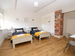 Commonwood Cottage - Room
