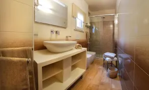 Smart Suite & Apartments - Bathroom