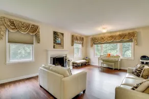 'Hidden Paradise' on 5 Acres w/ Hot Tub & Deck! - Interiør