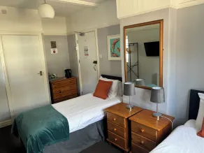 The Yacht Inn - Room