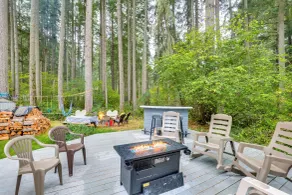 Hot Tub + Fireplace: Peaceful Anderson Island Home - Interior