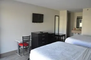 My Home and Suites Covington - Rom