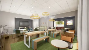 Spark by Hilton Cincinnati Fairfield - Restaurant