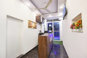 FabHotel NP International - Nehru Place Market - Resepsjon