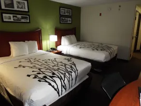 Sleep Inn & Suites Laurel near Fort Meade - Chambre