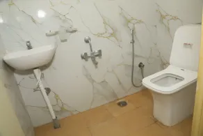 Hotel Rest O ITPL - Bathroom