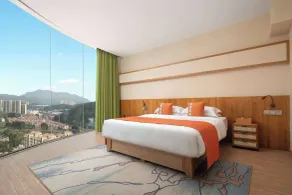 Hawthorn by Wyndham Kunming Anning - Quarto