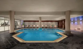 Mediterranean Beach Hotel - Piscine