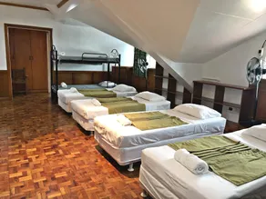 Tahanan Lakeview Hotel - Room