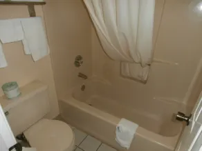 Quality Inn Eastman - Badeværelse