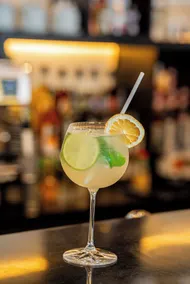 Breeze Hotel - Restaurant