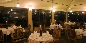 Sterling Kanha - Restaurant