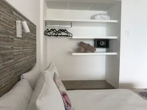 Beach and Ocean Front Apartments Cancun - Zimmer