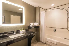 Holiday Inn Express & Suites Norwood by IHG - Chambre