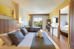 Golden Avenida Family Suites 4 Sup - Quarto