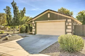 Charming Surprise Home w/ Patio & Central Location - Innenbereich