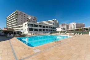 RT-Green Park - Pool