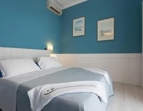 Hotel New Castle - Rum