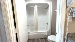Super 8 by Wyndham Marianna I-10 - Salle de bain