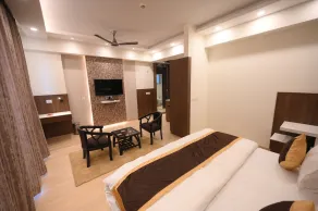 Fairvacanze Inns & Suites Lucknow - Rum