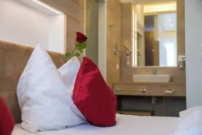 Red Dream Apartment for 2 I Graz-süd I Free Parking 24-7 Check-in - Værelse