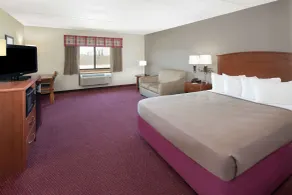 AmericInn by Wyndham Iowa Falls - Værelse